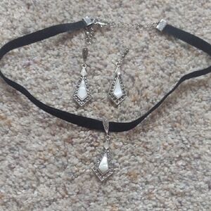 Elegant Silver and Black Necklace Set with Teardrop Pendants